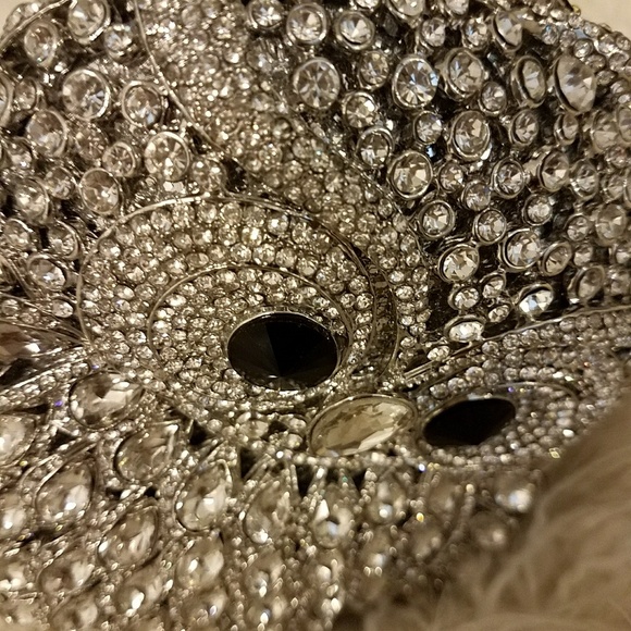 Celebrity Glam Festive Clutch - Picture 2 of 5